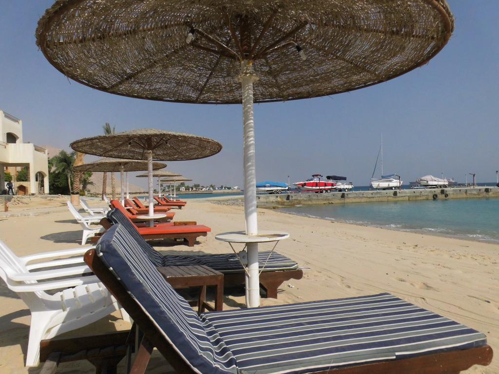 Three-Bedroom Apartment At Louly Beach Resort Ain Sukhna Ngoại thất bức ảnh