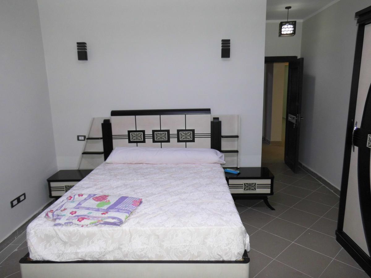 Three-Bedroom Apartment At Louly Beach Resort Ain Sukhna Ngoại thất bức ảnh