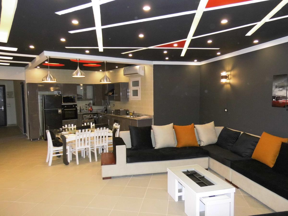 Three-Bedroom Apartment At Louly Beach Resort Ain Sukhna Ngoại thất bức ảnh